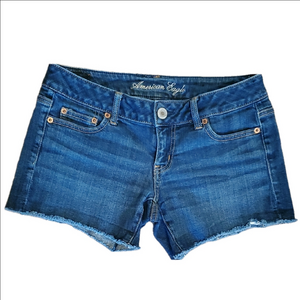 American Eagle Women's Low Rise Stretch Frayed Hem Blue Denim Shorts Size 4